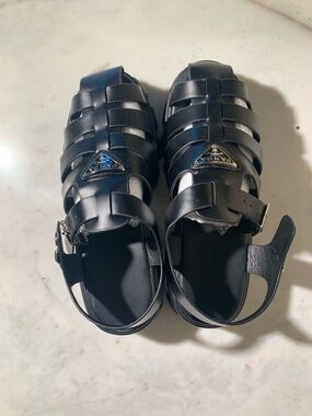 Black Jelly Fisherman Sandals